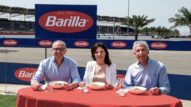 Barilla wird Partner der Formel 1 - Barilla und die Formel 1 werden Partner (v.l.): Stefano Domenicali (CEO F1), Ilaria Lodigiani (Chief Category & Marketing Officer Barilla Group) und Paolo Barilla (Vice President der Barilla Group) - Quelle: Barilla Deutschland GmbH